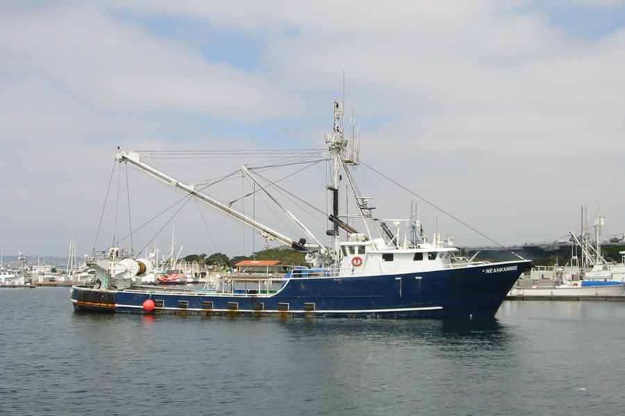 ../image/fishing boat picture for bill.jpg